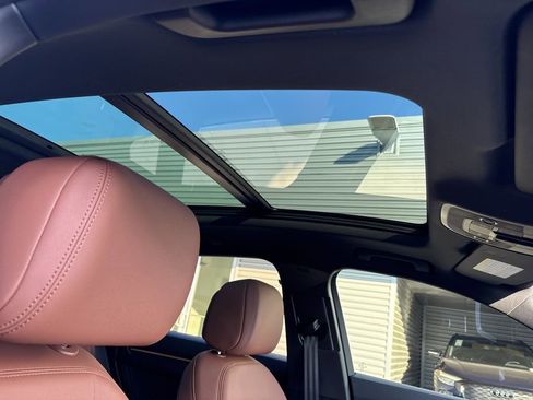 Used 2025 Audi Q3 2.0T Premium w/ Convenience Package image 18