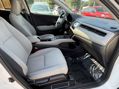 Used 2020 Honda HR-V EX image 33