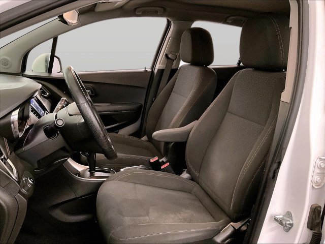 Used 2021 Chevrolet Trax LS w/ Tint and Cruise Package FWD image 24