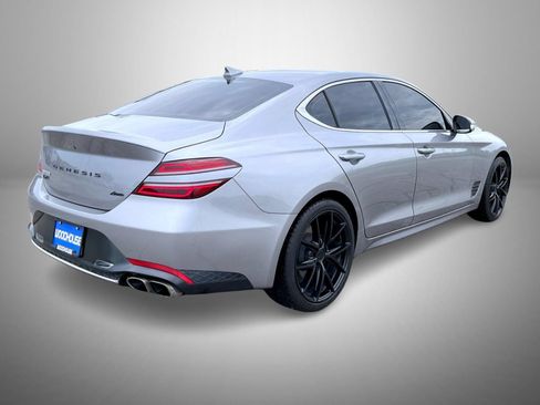 Used 2022 Genesis G70 2.0T AWD/4WD image 5
