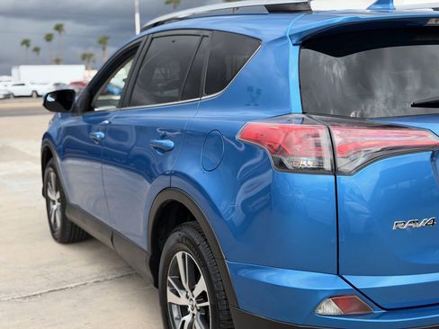 Used 2017 Toyota RAV4 XLE w/ Plus Special Value Package FWD image 17