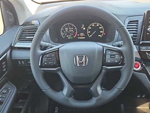New 2026 Honda Odyssey Touring image 10