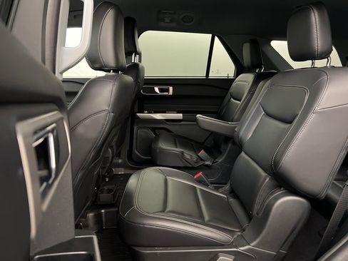 Certified 2023 Ford Explorer XLT w/ Equipment Group 202A image 30