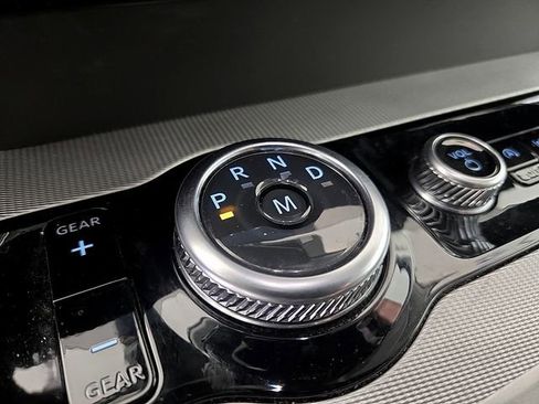 Certified 2025 Ford Expedition Active image 16