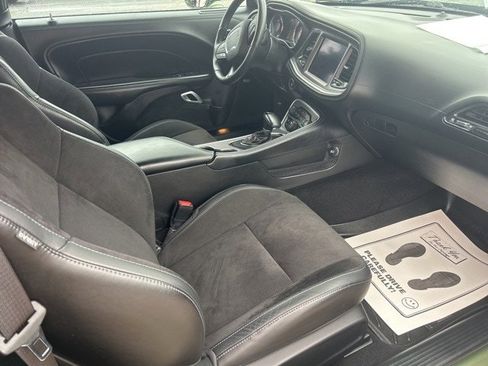 Used 2022 Dodge Challenger GT w/ Plus Package image 11