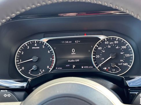 New 2025 Nissan Pathfinder SV image 17