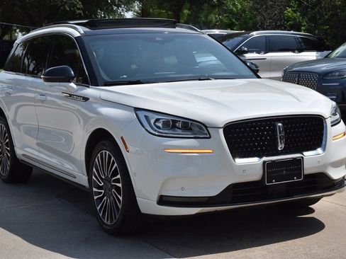 Certified 2022 Lincoln Corsair Reserve w/ Equipment Group 201A AWD/4WD image 4