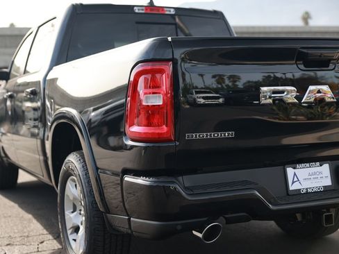 New 2026 RAM 1500 4x4 Crew Cab image 9