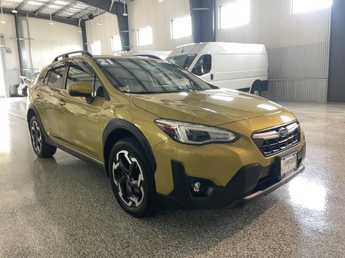 Used 2021 Subaru Crosstrek 2.5i Limited w/ Moonroof Package 2 AWD/4WD image 1