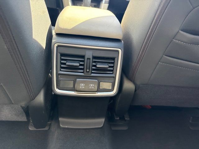 Used 2020 Subaru Forester Premium AWD/4WD image 30