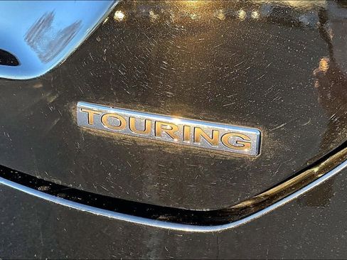 Used 2025 Honda Pilot Touring image 25