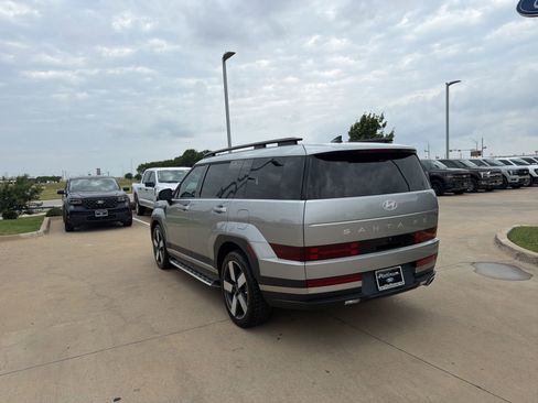 Used 2024 Hyundai Santa Fe Limited FWD image 3