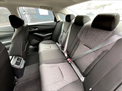 New 2025 Honda Accord SE image 15