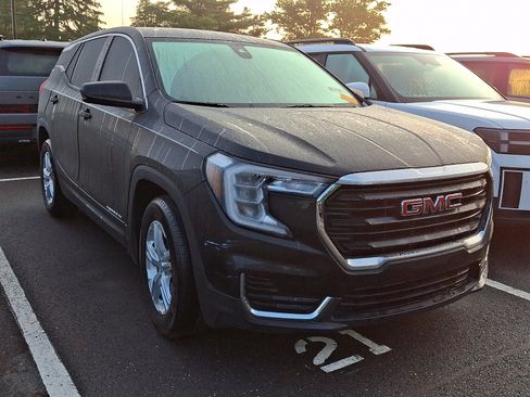 Used 2024 GMC Terrain SLE FWD image 5