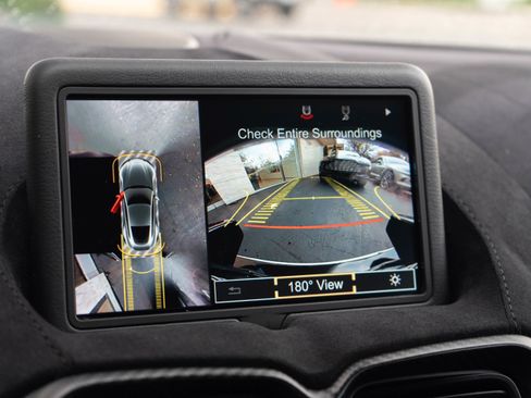 Used 2020 Aston Martin V8 Vantage Coupe image 18