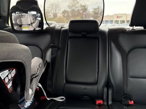 Used 2024 RAM 1500 Laramie image 20