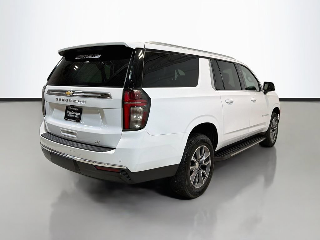 Used 2022 Chevrolet Suburban LT w/ LT Signature Package AWD/4WD image 9