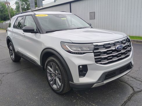 New 2026 Ford Explorer Active w/ Active Comfort Package AWD/4WD image 8
