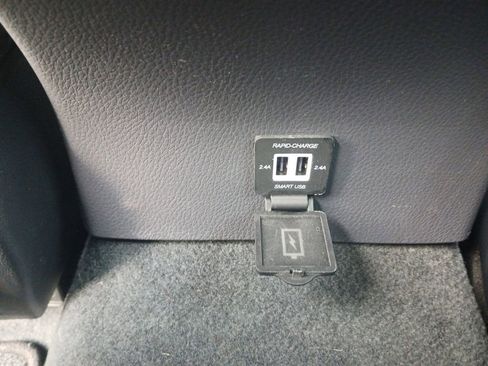 Used 2023 Toyota Camry LE FWD image 11