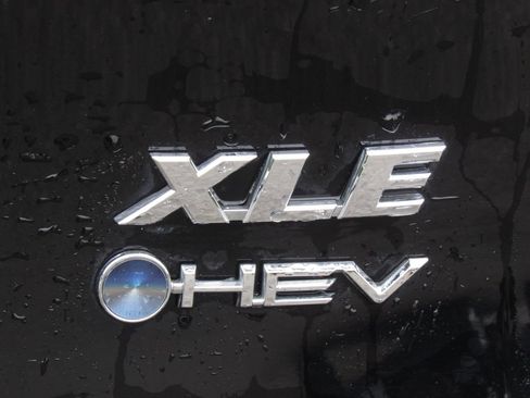 Certified 2025 Toyota RAV4 XLE AWD/4WD image 8