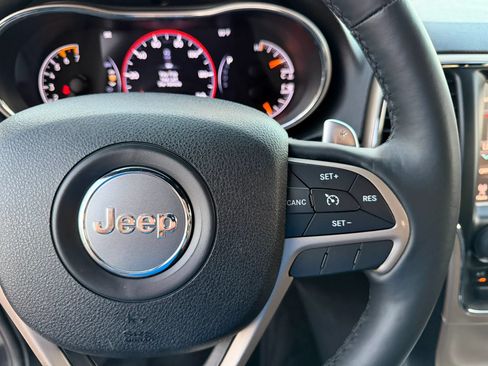 Used 2014 Jeep Grand Cherokee Limited w/ Trailer Tow Group IV RWD image 38