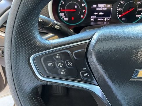 Used 2024 Chevrolet Malibu LT image 9