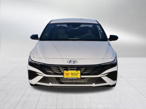 Certified 2025 Hyundai Elantra Sport image 2