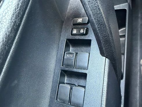Used 2019 Toyota Corolla SE FWD image 22