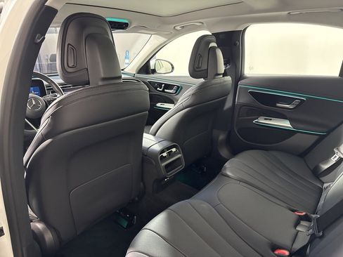 Certified 2025 Mercedes-Benz E 350 4MATIC Sedan image 16