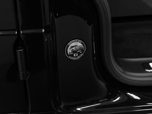 Used 2021 Mercedes-Benz G 550 image 16