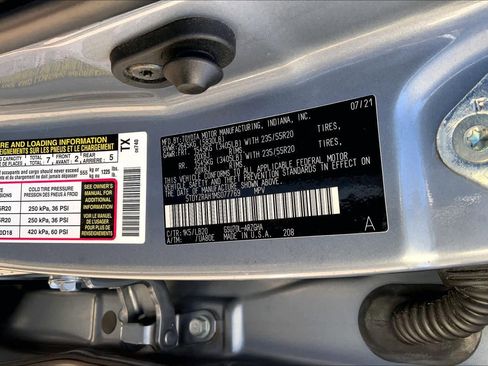 Used 2021 Toyota Highlander Limited image 37