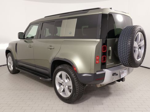 Used 2024 Land Rover Defender 110 S AWD/4WD image 15