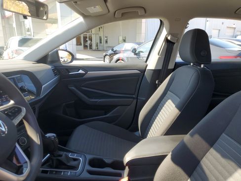 Used 2023 Volkswagen Jetta S image 17
