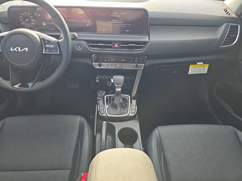 New 2026 Kia Seltos EX image 14