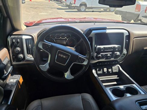 Used 2018 GMC Sierra 1500 SLT image 8