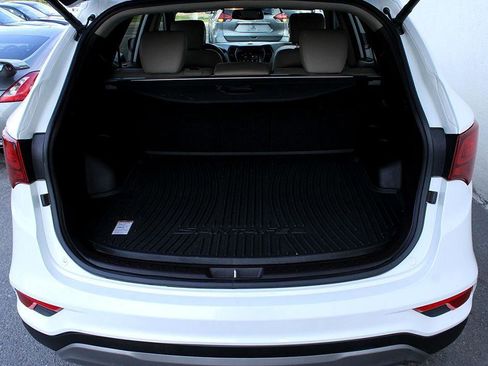 Used 2017 Hyundai Santa Fe Sport image 8