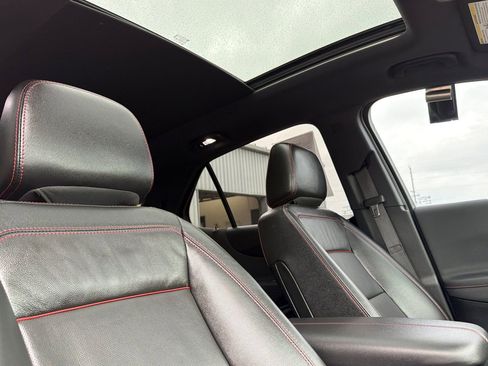 Used 2024 Chevrolet Equinox RS w/ RS Leather Package image 16