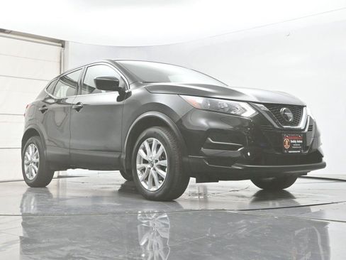 Used 2020 Nissan Rogue Sport S w/ Appearance Package AWD/4WD image 28