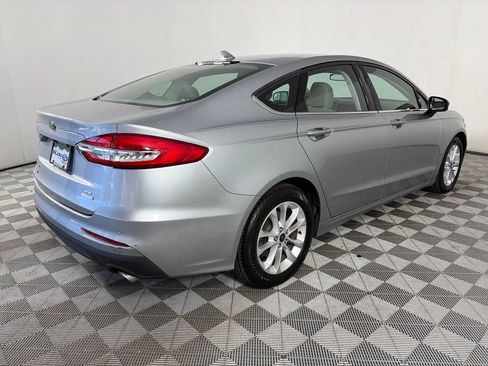 Used 2020 Ford Fusion SE FWD image 7