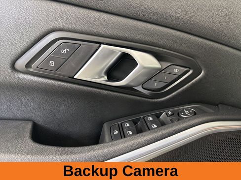 Used 2025 BMW 330i Sedan image 10