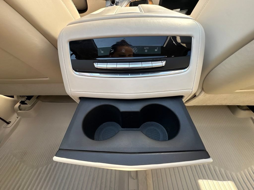 Used 2022 Cadillac Escalade Sport Platinum AWD/4WD image 35