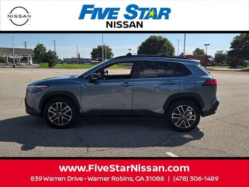 Used 2026 Toyota Corolla Cross XLE w/ Convenience Package FWD image 4