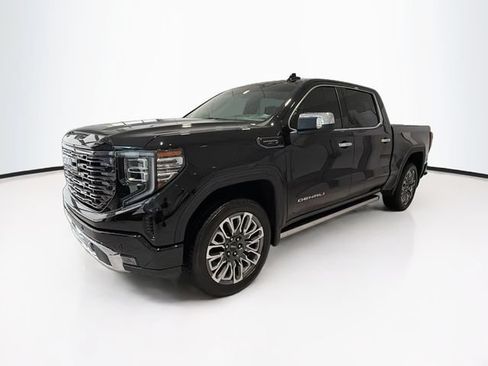Certified 2026 GMC Sierra 1500 Denali Ultimate AWD/4WD image 3