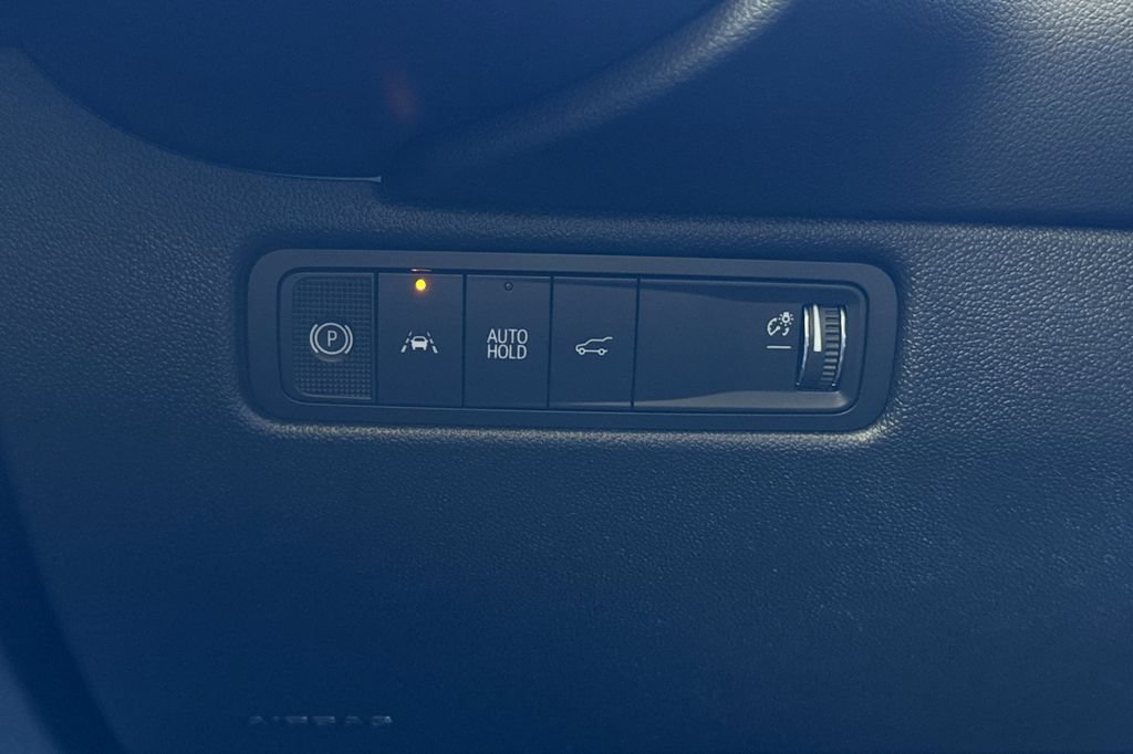 Used 2026 Chevrolet Equinox EV LT FWD image 31