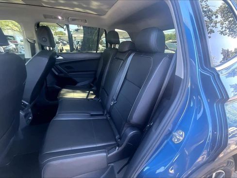 Used 2019 Volkswagen Tiguan SE w/ Panoramic Sunroof Package image 19