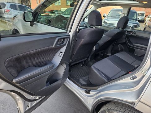 Used 2018 Subaru Forester 2.5i Premium w/ All-Weather Package AWD/4WD image 13