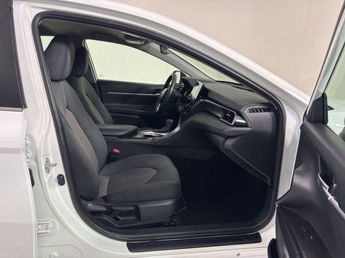 Used 2023 Toyota Camry LE image 12