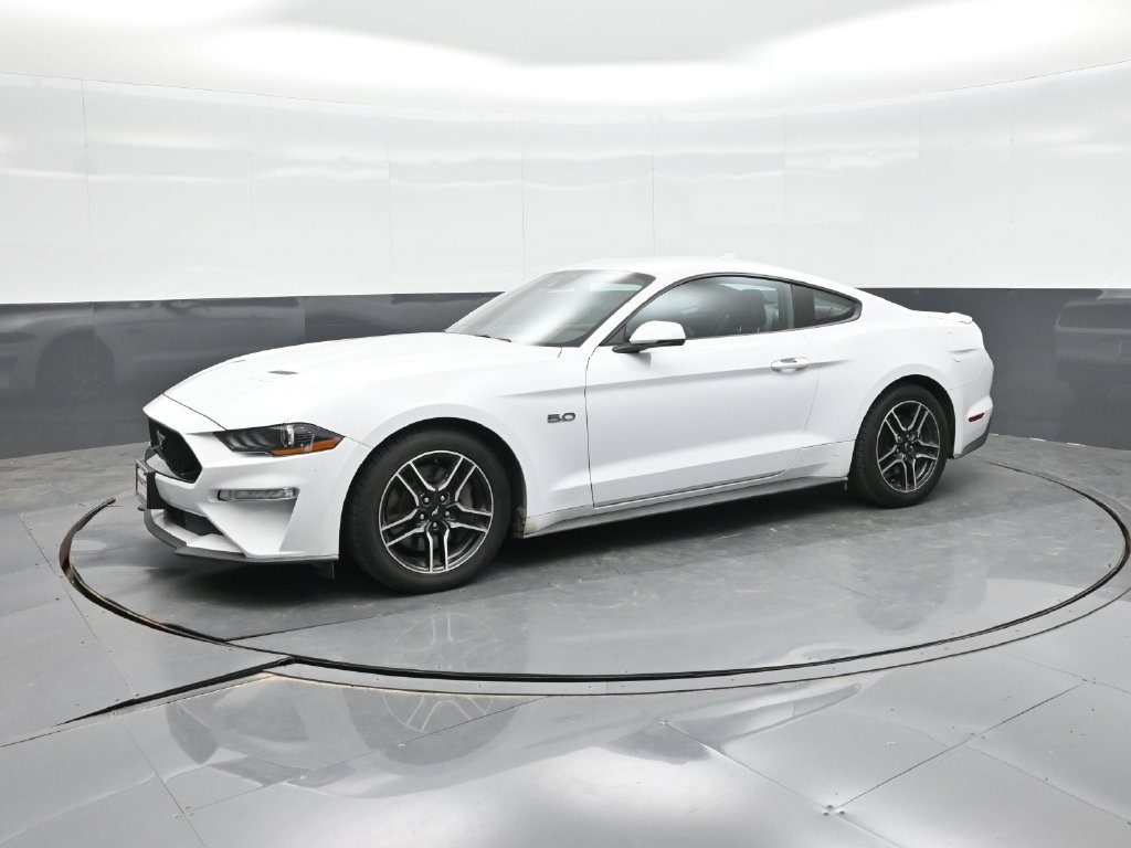 Used 2022 Ford Mustang GT Premium w/ Equipment Group 401A RWD image 16