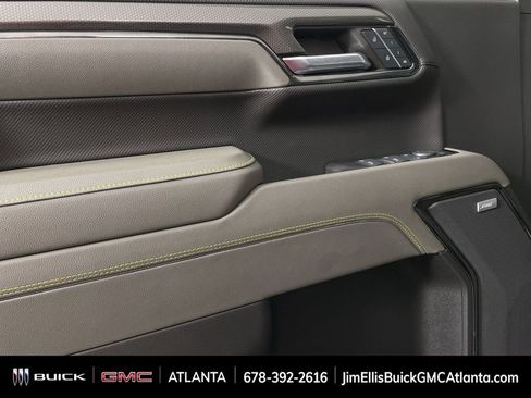 Used 2024 Chevrolet Silverado 1500 ZR2 image 22