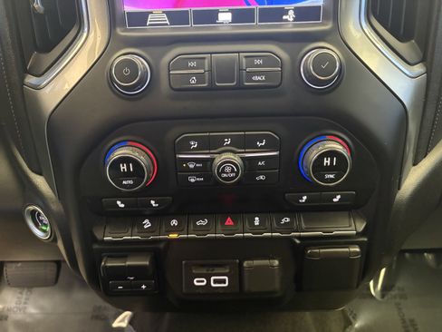 Used 2020 Chevrolet Silverado 1500 LT w/ All-Star Edition image 21